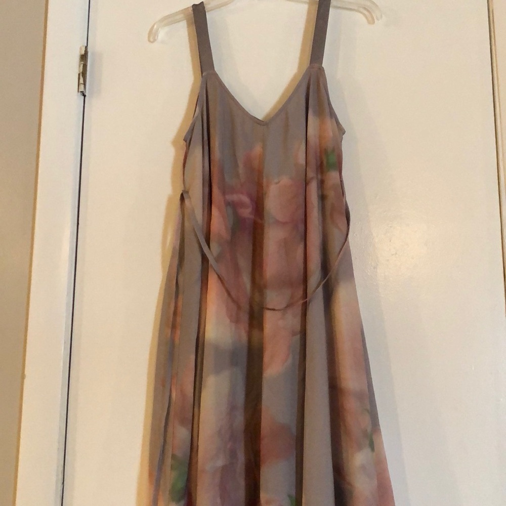 Jessica Simpson maternity dress